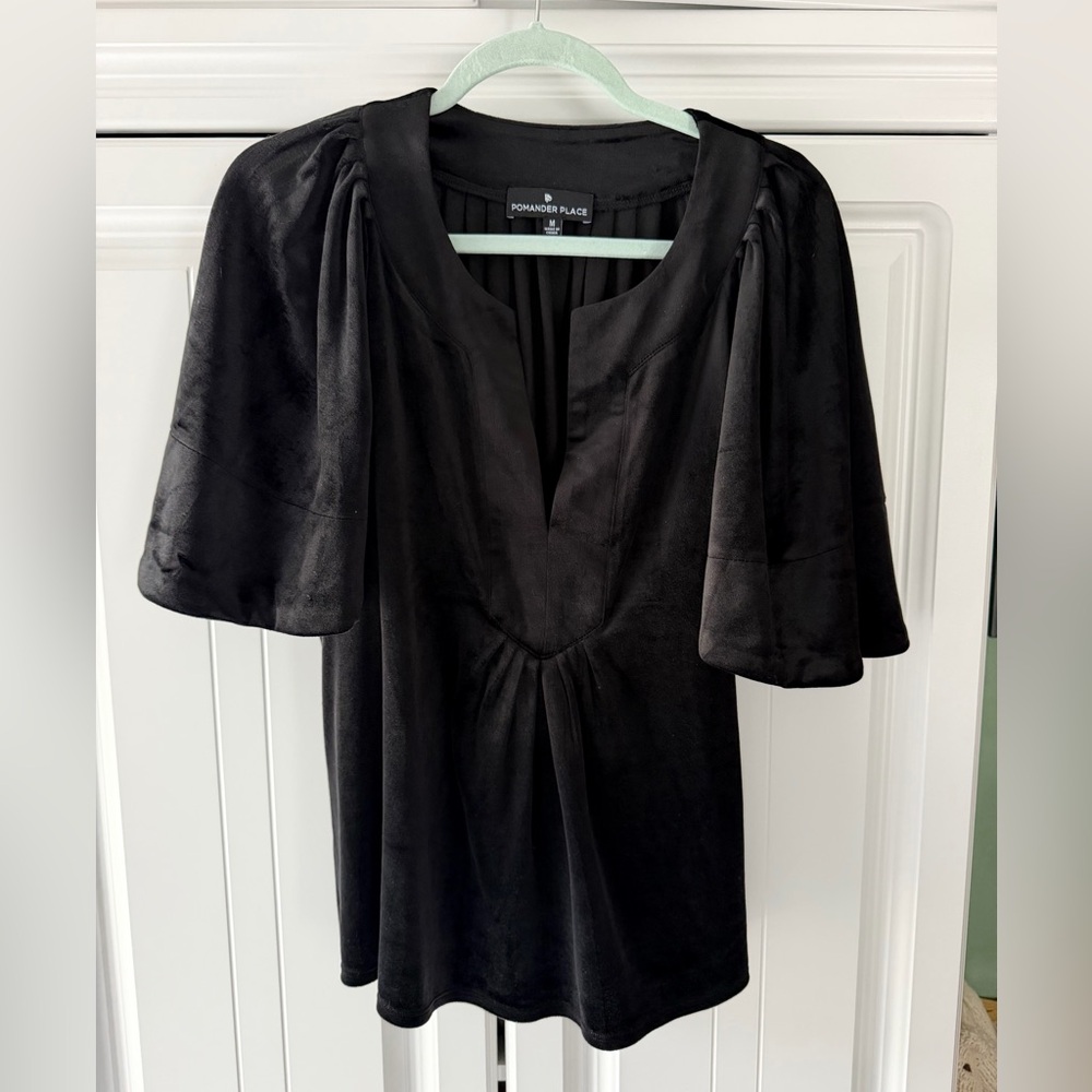 Tuckernuck velvet Finley top